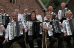 rao_groepje_accordeons_hermanlinks.jpg